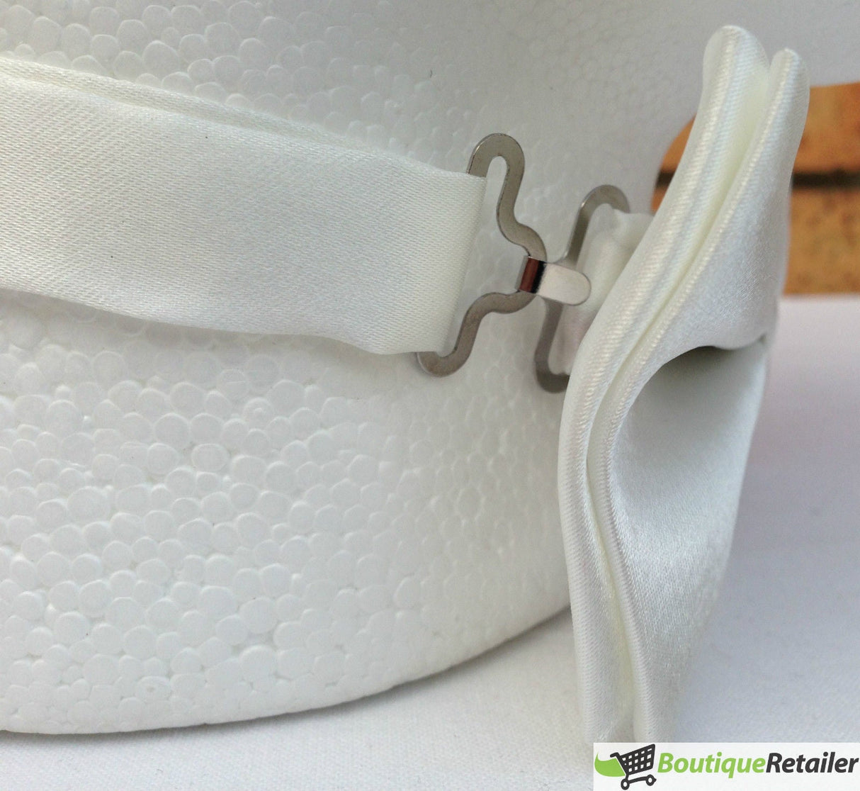 Mens Large White Bow Tie (Pre-Tied Classic Formal Necktie)
