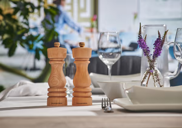 Cole & Mason London Salt & Pepper Shakers Mills Natural Beech Gift Set - 18cm