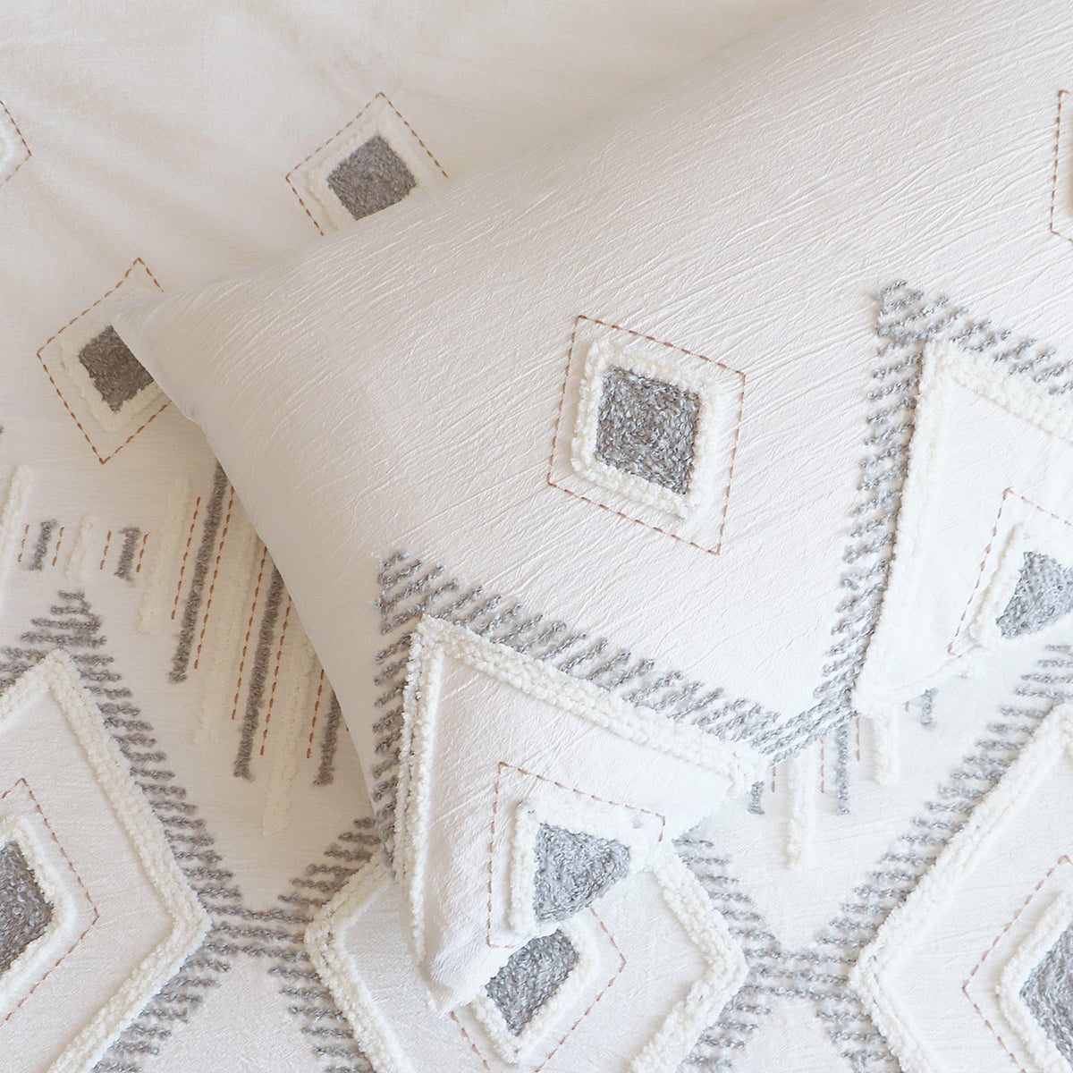 Renee Taylor Zuma Stonewashed Tufted Cotton Quilt Cover Set - White (Made in Green Certified)