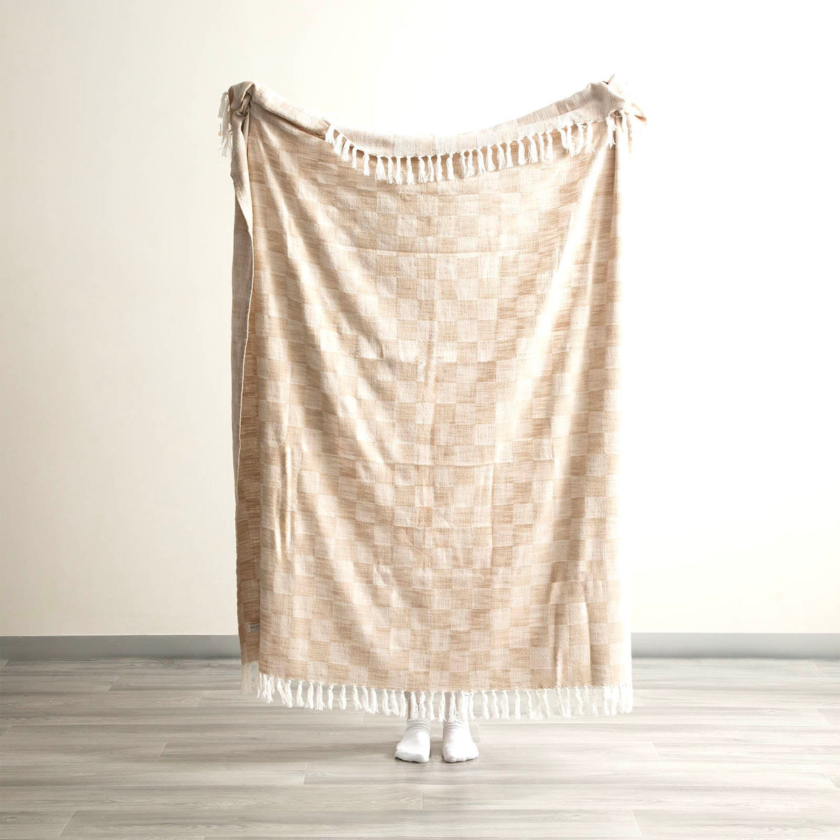 Renee Taylor Nevis Checkered Stonewashed Cotton Decorative Throw Blanket - Nude (130 x 170cm)