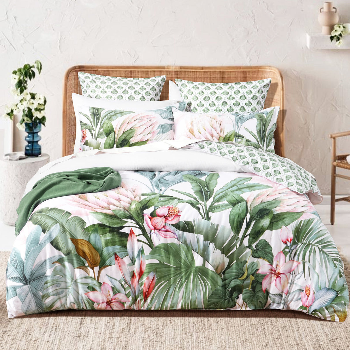 Renee Taylor Gardenia 300TC Cotton Reversible Quilt Cover Set (OEKO-TEX Certified)