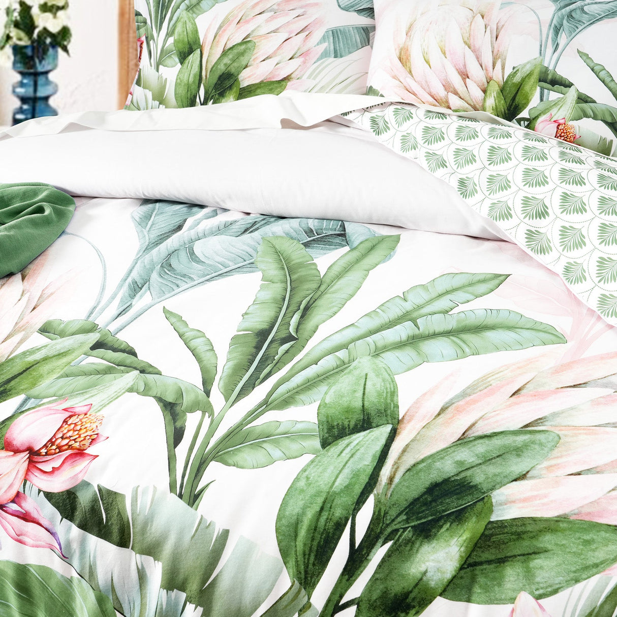 Renee Taylor Gardenia 300TC Cotton Reversible Quilt Cover Set (OEKO-TEX Certified)