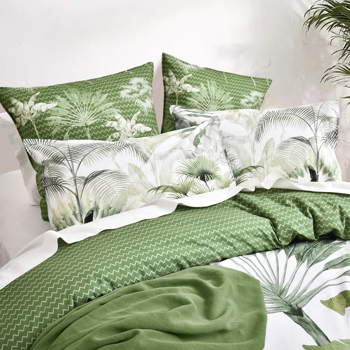 Renee Taylor Noosa Palm 300TC Cotton Reversible Quilt Cover Set (OEKO-TEX Certified)