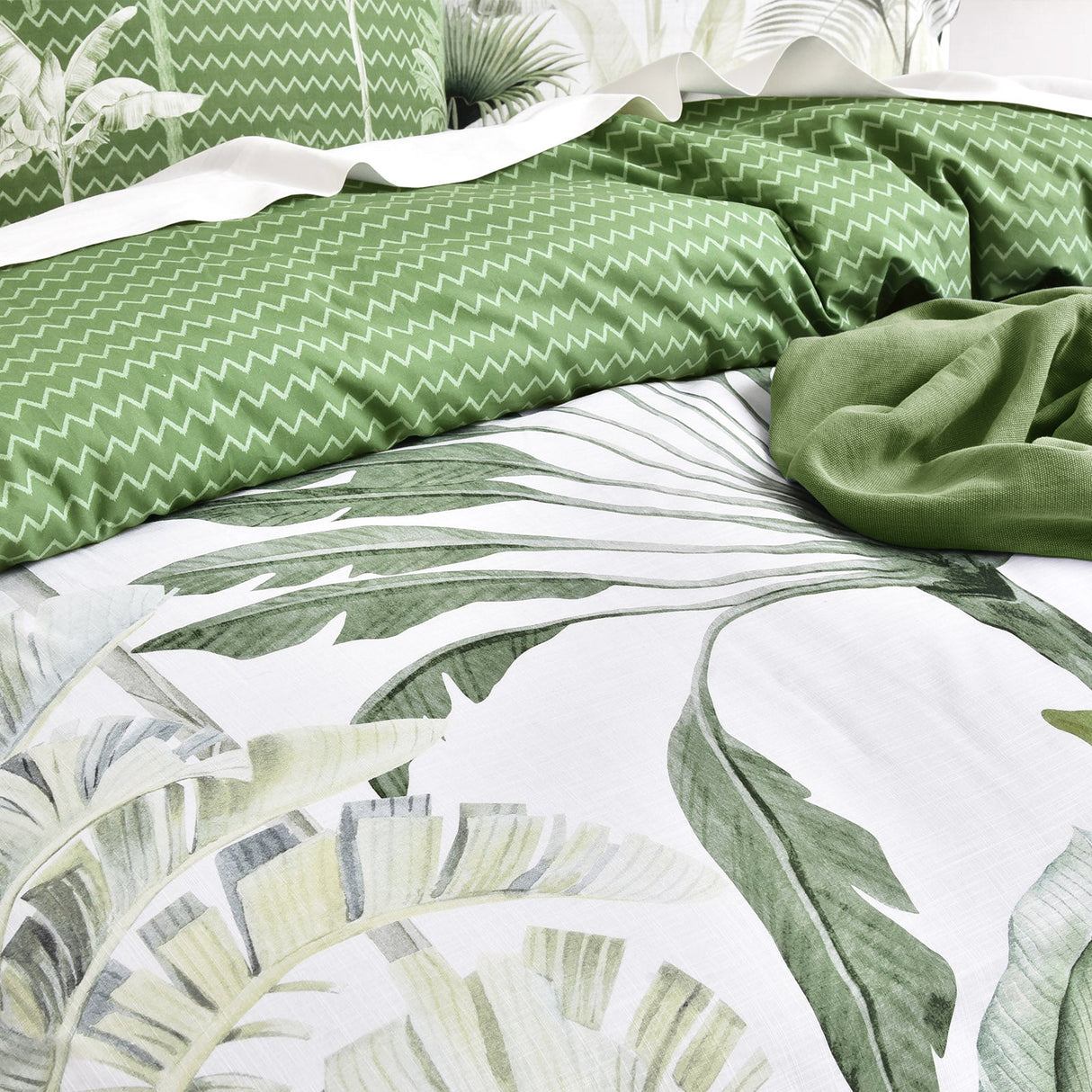Renee Taylor Noosa Palm 300TC Cotton Reversible Quilt Cover Set (OEKO-TEX Certified)