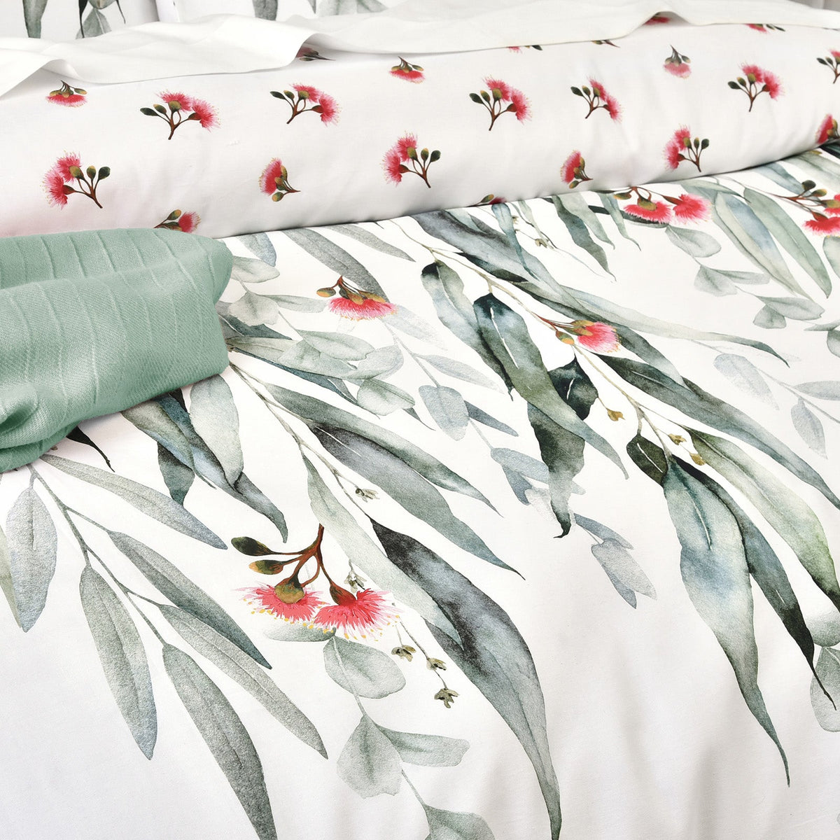 Renee Taylor Mallees 300TC Cotton Reversible Quilt Cover Set (OEKO-TEX Certified)