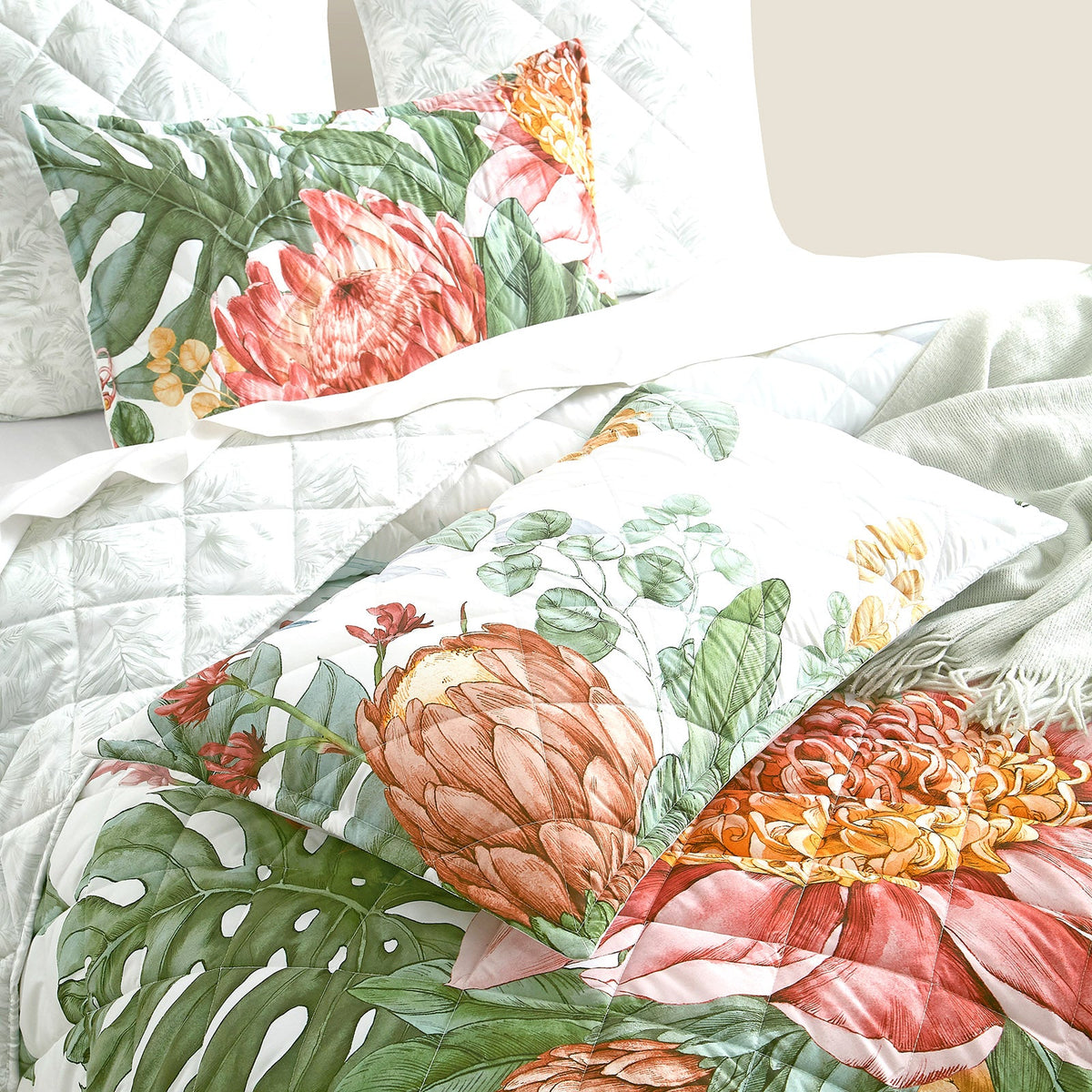 Renee Taylor Florence Quilted Reversible Coverlet Set - Multicoloured (Botanical Floral Print Bedspread)