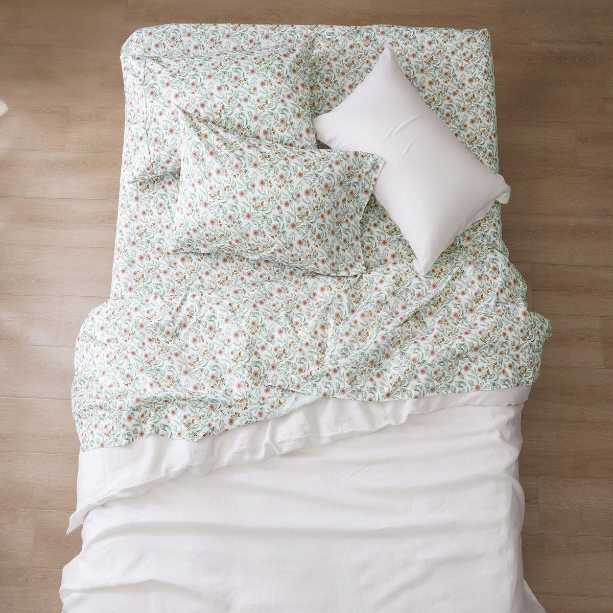Renee Taylor Red Gum 250TC Cotton Percale Sheet Set - Eucalyptus Leaf Print (OEKO-TEX Certified)