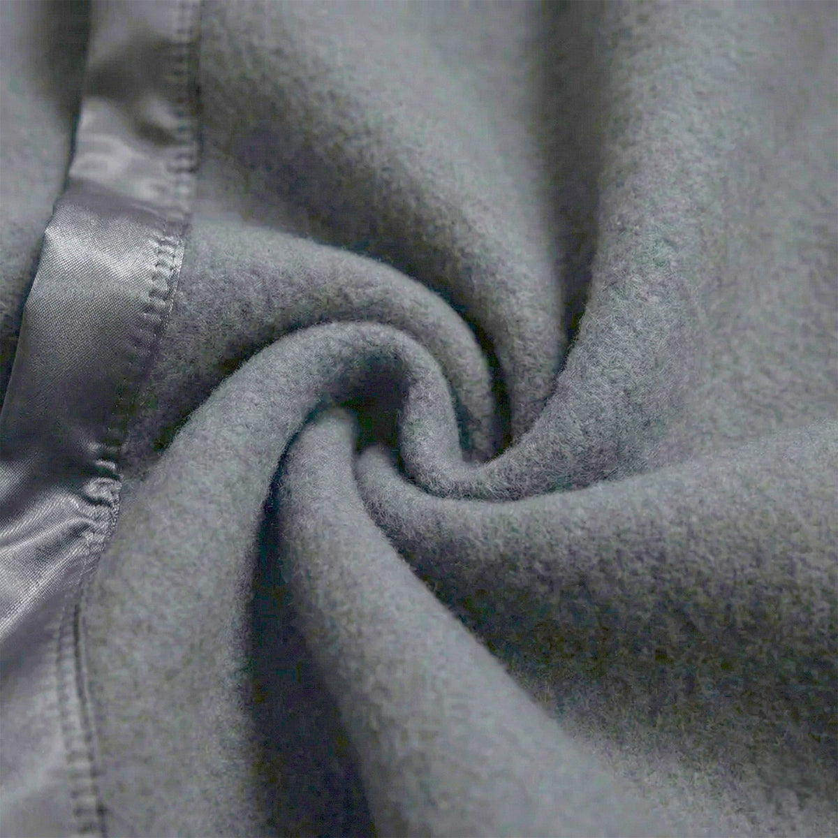 Renee Taylor Australian Merino Wool 400 GSM Blanket - Magnet (Satin Trim)
