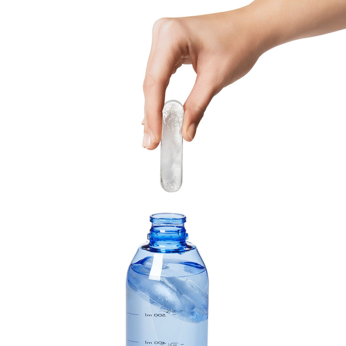 OXO Good Grips No-Spill Ice Stick Tray – Water Bottle Ice Mold Spill-Resistant