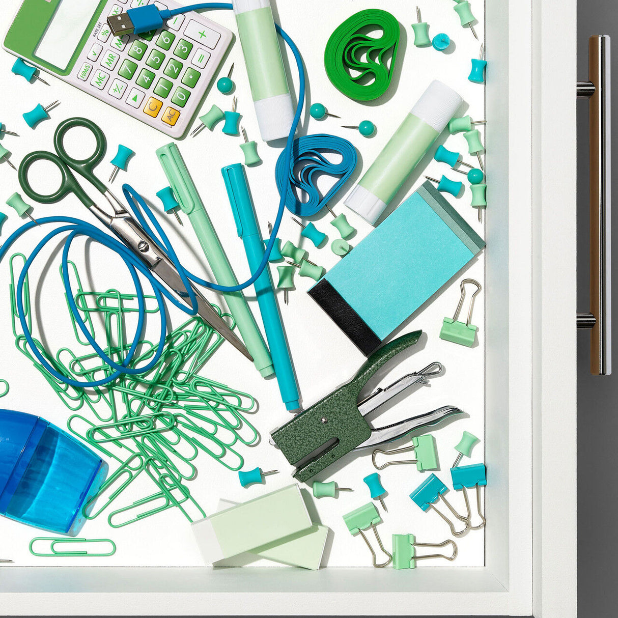 OXO 2PC Adjustable Drawer Bin Set – Expandable Storage Organizer Divider Kitchen Home