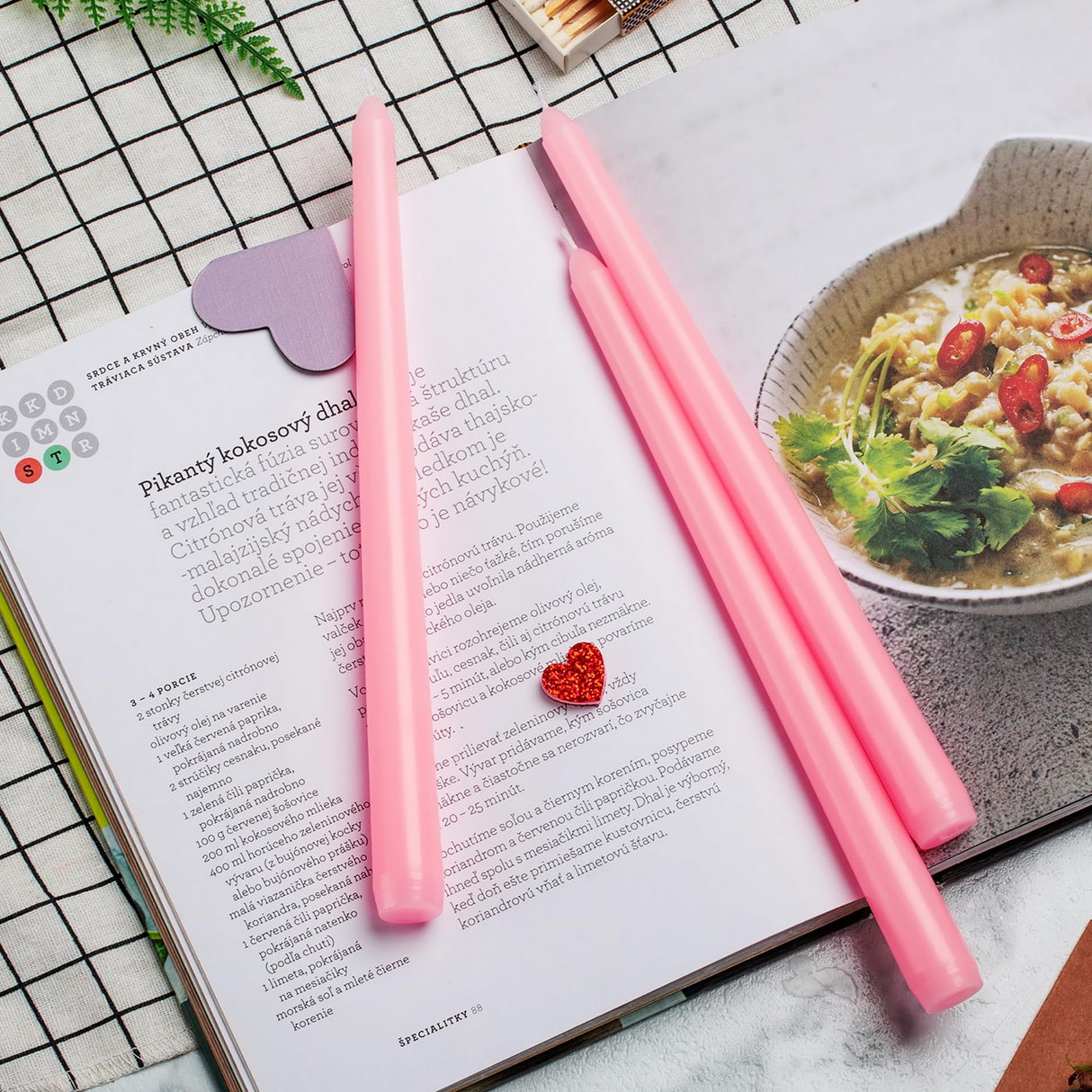 48x Tapered Dinner Candles Unscented Taper Wedding Candle 25cm in Pink