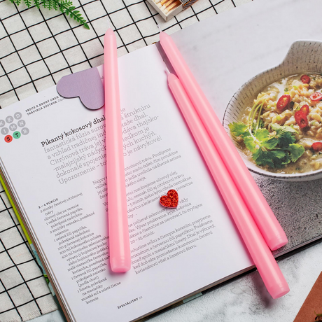 4x Tapered Dinner Candles Unscented Taper Wedding Candle 25cm in Pink