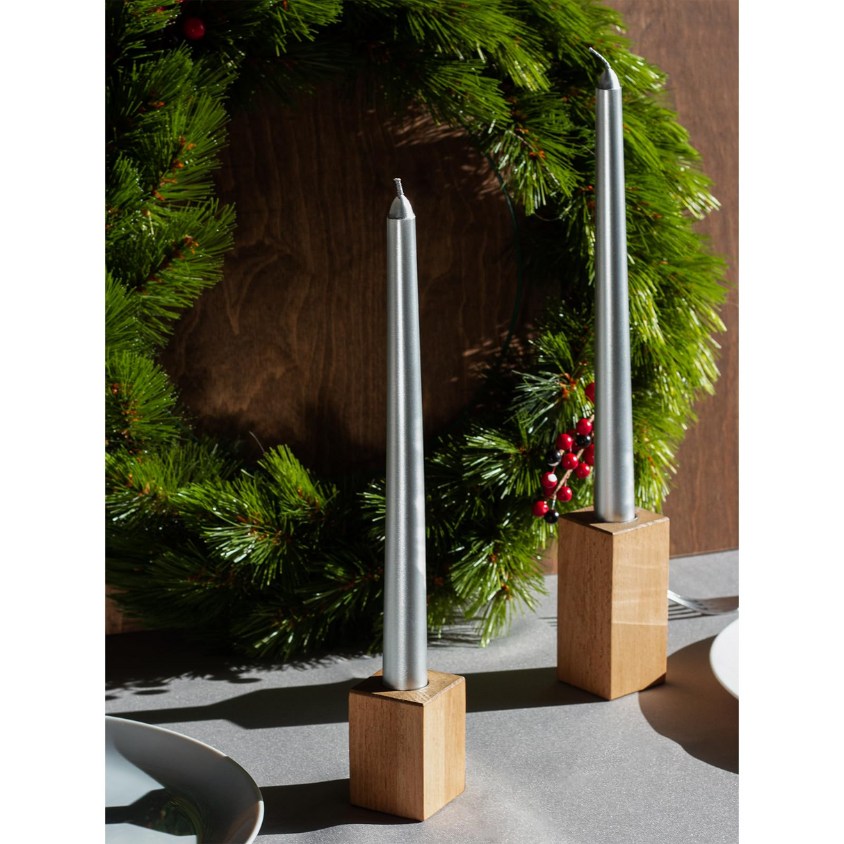 4x Tapered Dinner Candles Unscented Taper Wedding Candle 25cm in Metallic Silver