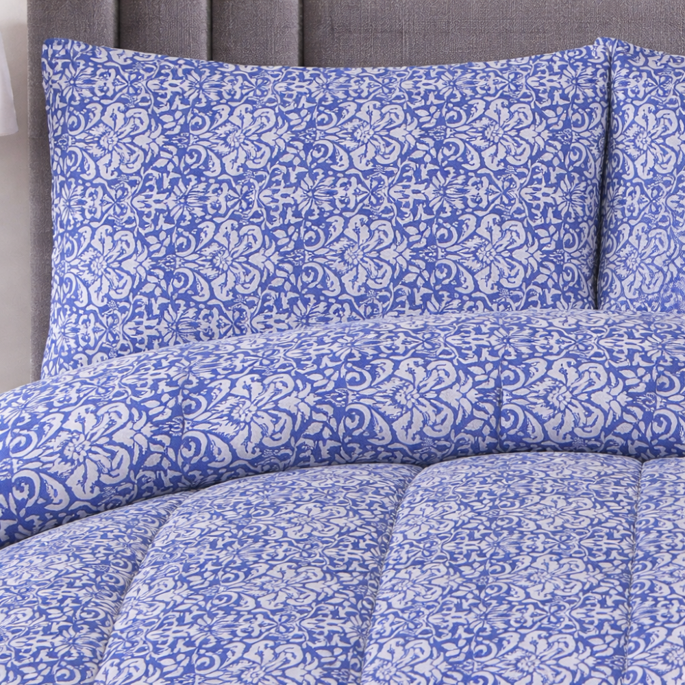 King Comforter Full Set w/ Fitted Sheet, 4 Pillow Covers & Comforter - Blue (6 Piece Set)