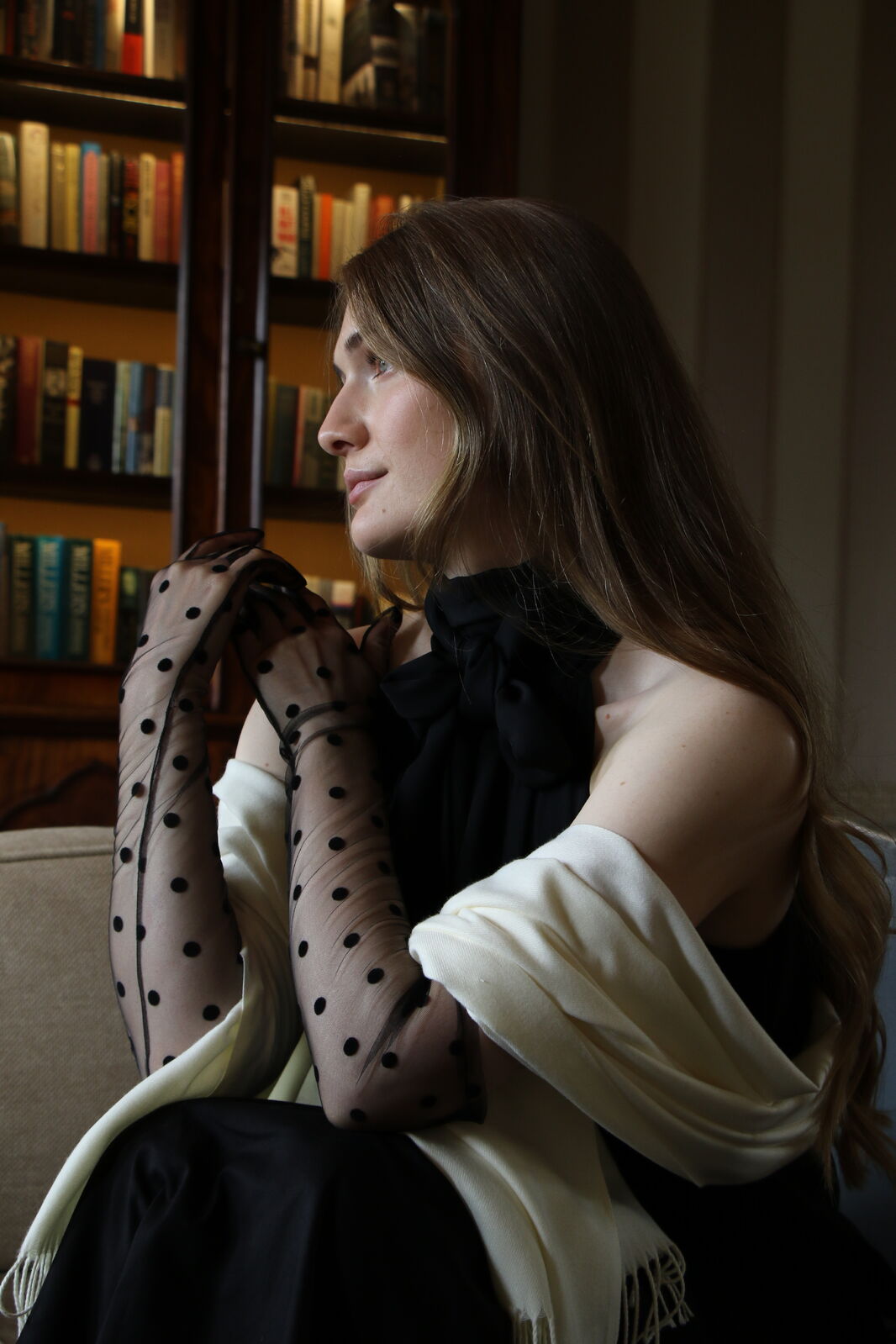 Dents Women’s Long Opera Spotty Tulle Gloves in Black