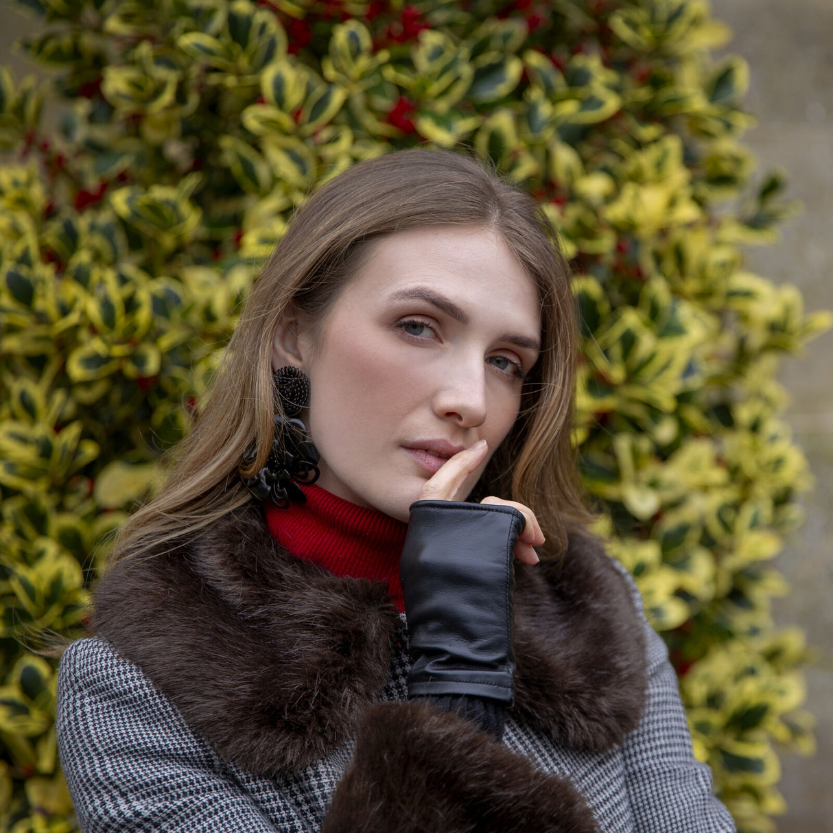 Dents Women’s Fingerless Leather Mittens with Knitted Cuffs - Black