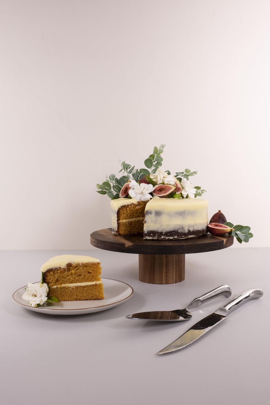 Peer Sorensen Round Cake Stand 30x10cm Acacia Wood Display Serving Platter in Brown