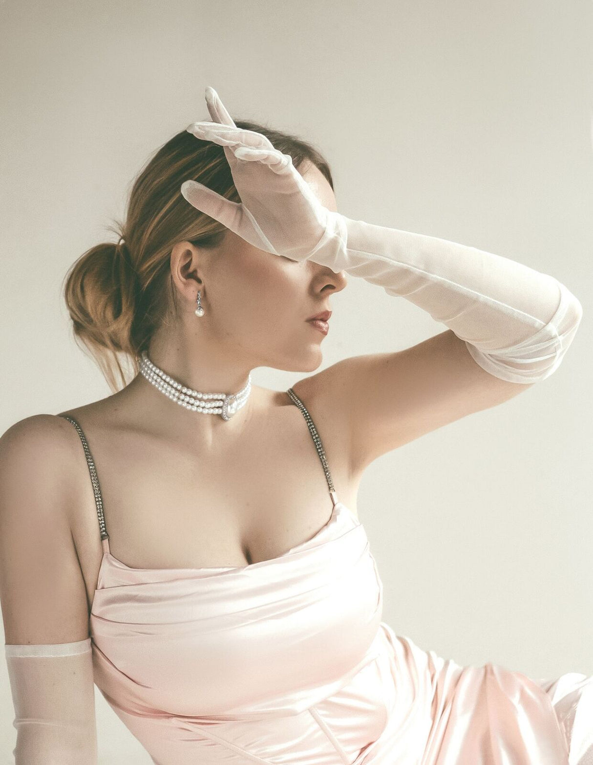 Dents Womens Sheer Tulle Opera Length Evening Gloves - Cream - One Size