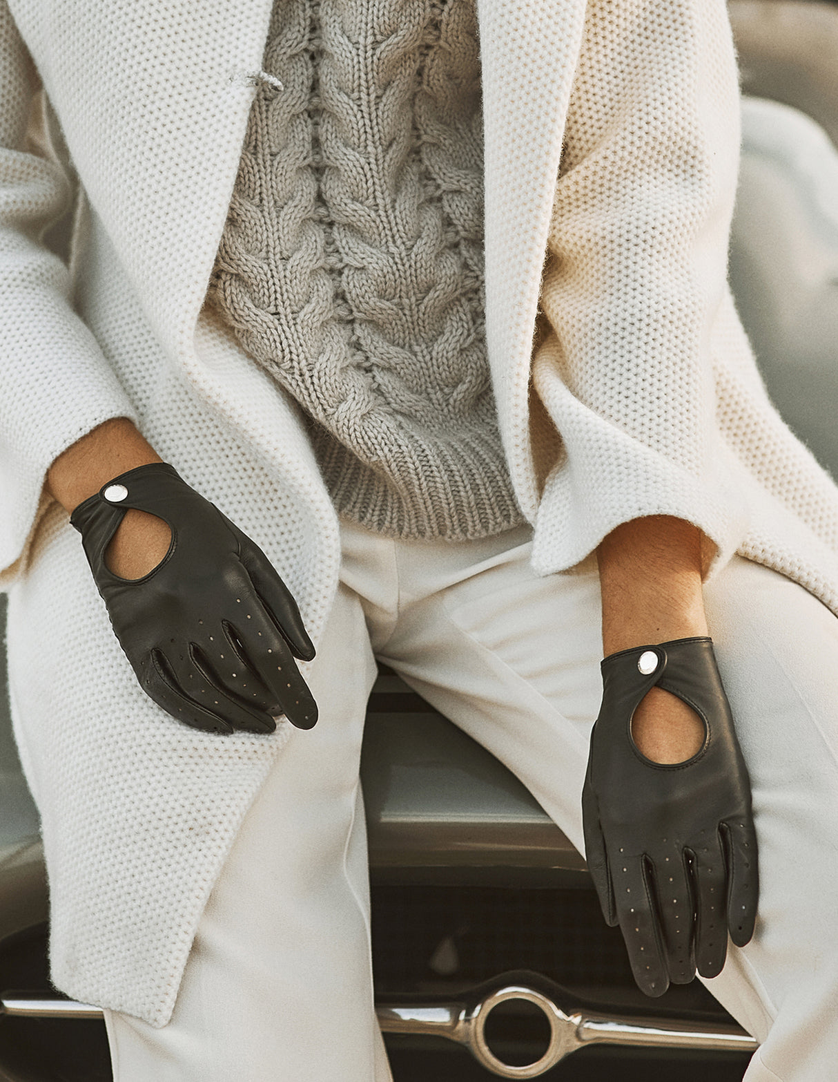 Dents Womens Classic Unlined Leather Driving Gloves - Black