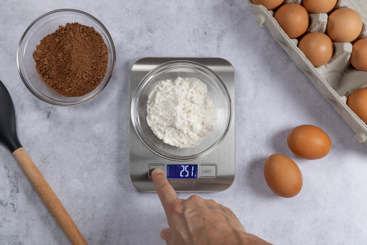 Cuisena Slim Line 5kg Digital Kitchen Scale - Silver