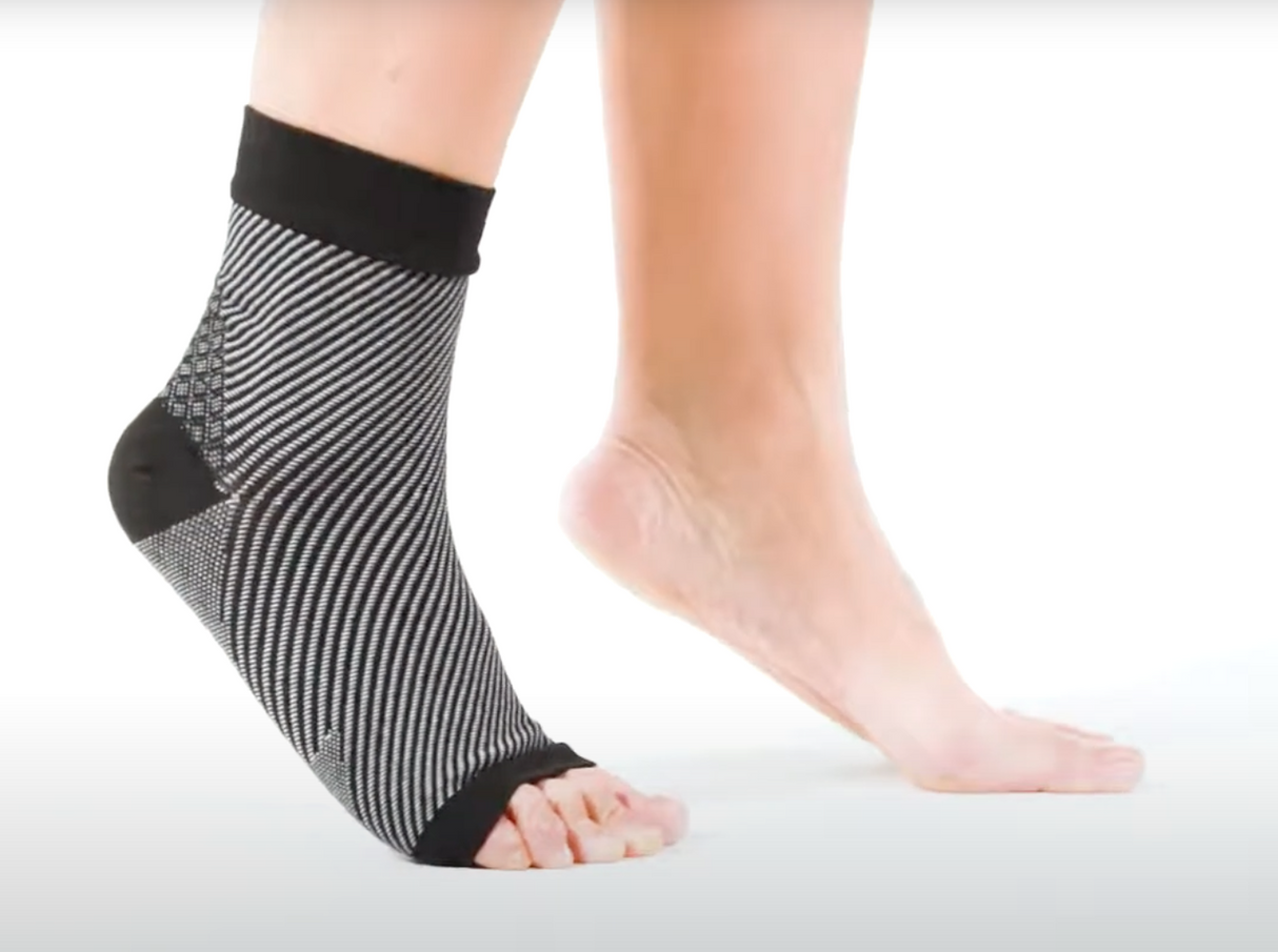 1 Pair AXIGN Medical Plantar Fasciitis Compression Sock (Ankle Sleeve Support) -Black