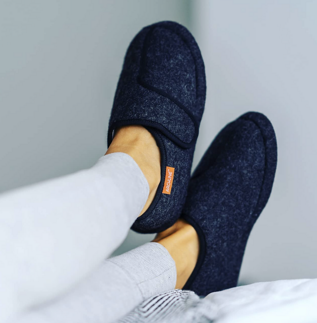 ARCHLINE Orthotic Plus Slippers Closed Scuffs Pain Relief Moccasins - Charcoal