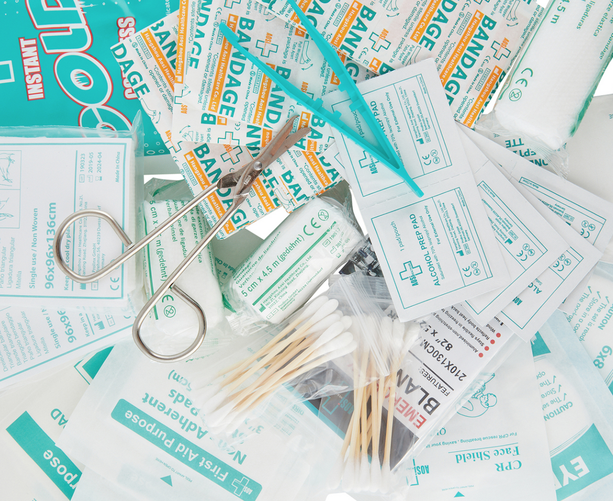 4x 210pcs Emergency First Aid Kit Bulk - Medical Set for Work/Offices/Travel/Family