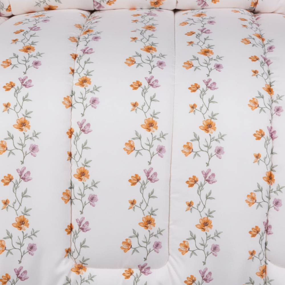 Fleur Line Queen Comforter Set w/ Fitted Sheet & 4 Pillow Covers - Orange/White (6 Piece Set)