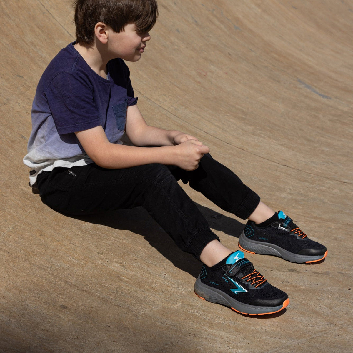 Sfida Brazen Boys V Strap Runners - Black/Teal (Kids Sneakers/Shoes)