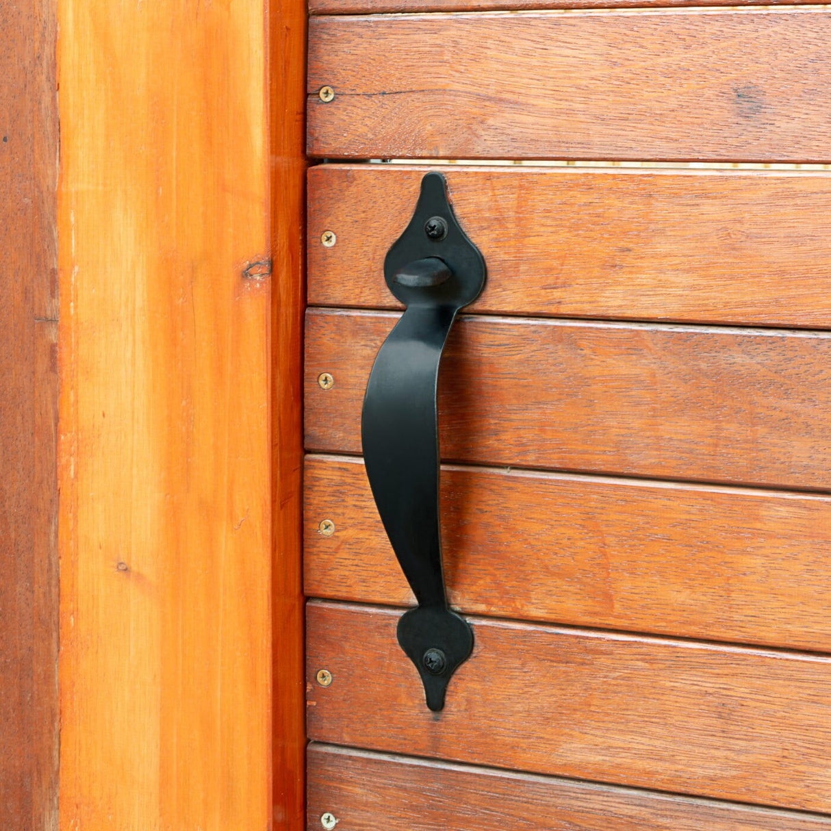 Pinnacle Hardware Gate Thumb Latch in Black