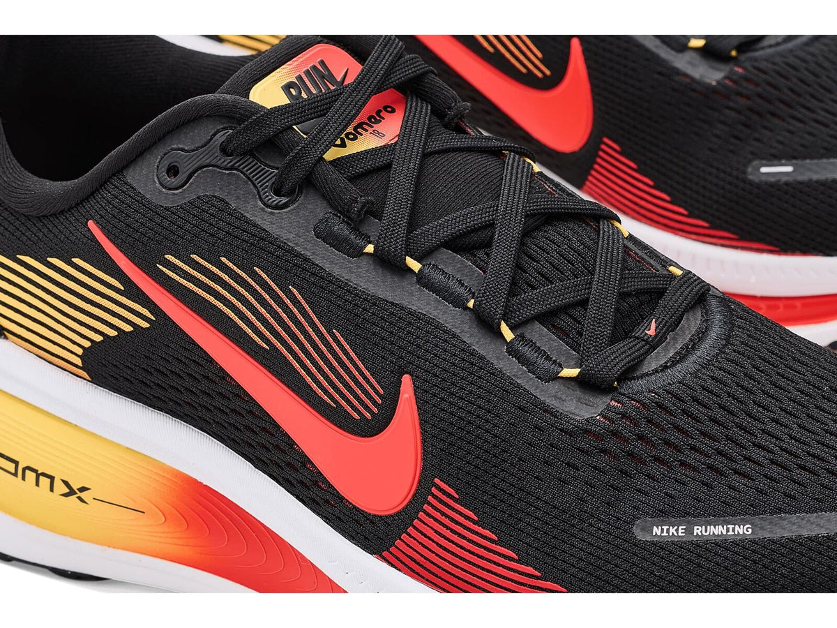 Nike Vomero 18 Mens Road Running Shoes - Black/Crimson (Athletic Sneakers/Runners)