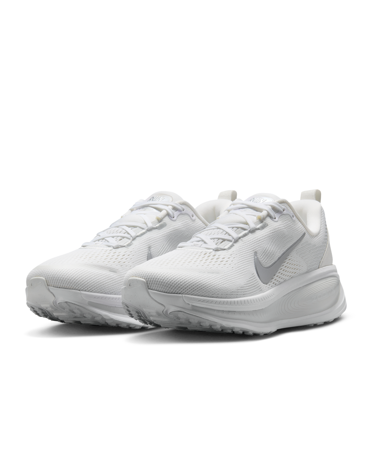 Nike Vomero 18 Womens Road Running Shoes - White-Silver (Athletic Sneakers/Runners)