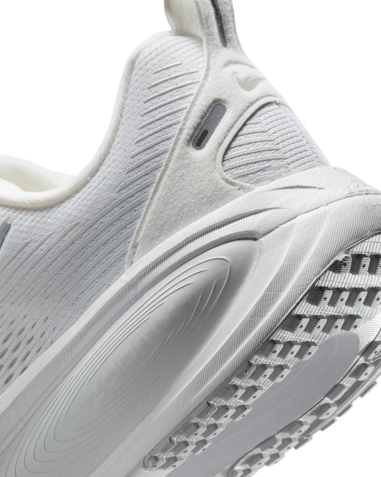 Nike Vomero 18 Womens Road Running Shoes - White-Silver (Athletic Sneakers/Runners)