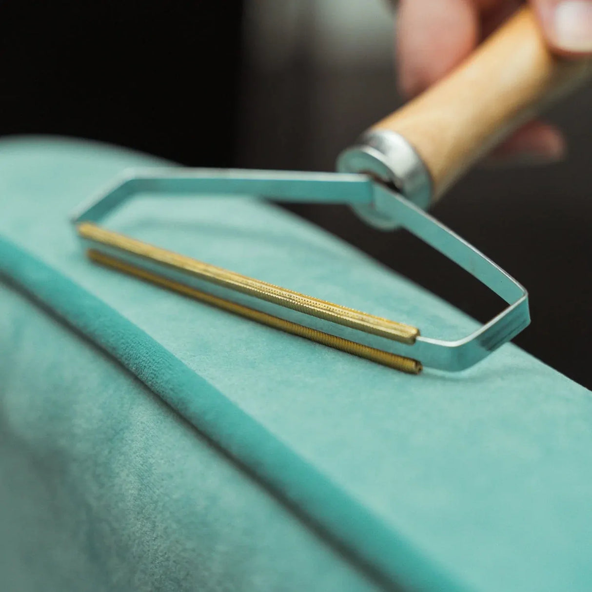 Wooden Lint Remover 13x16.5cm Clothes Brush - Natural