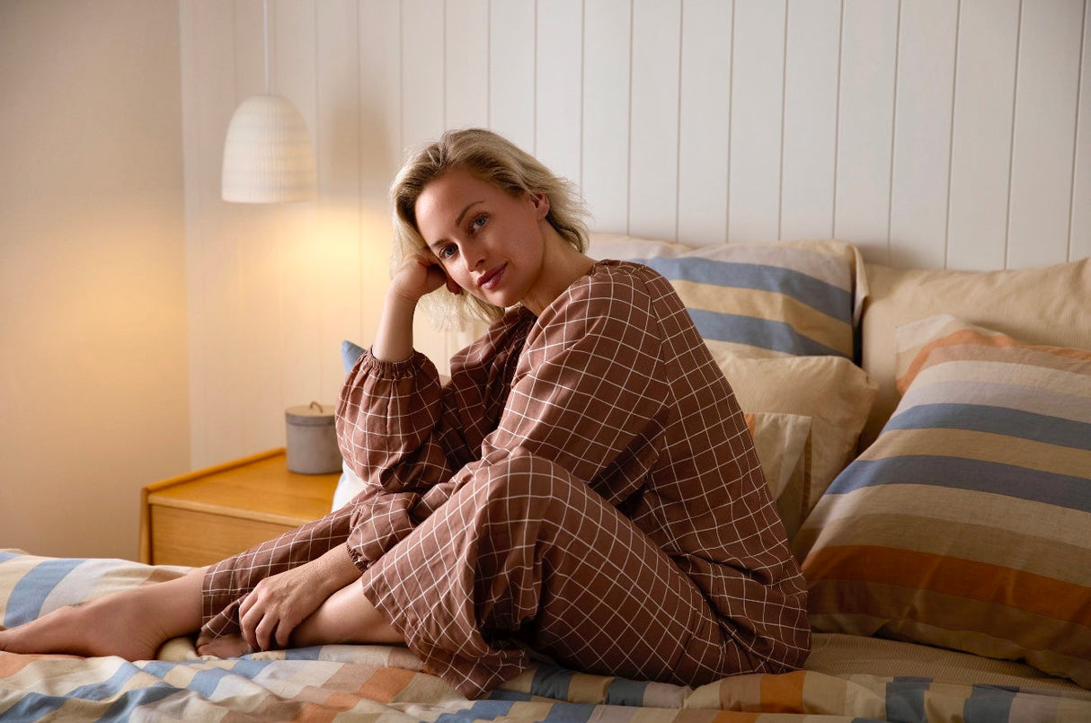 100% Cloud Cotton Duvet Quilt Cover Set w/ 2 Pillow Cases in Poppy