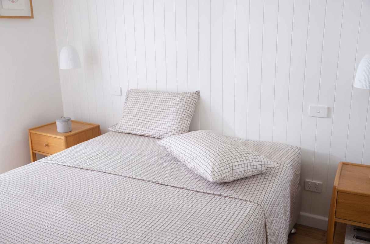 100% Cotton Percale Sheet Set - Fitted & Flat Sheets + Pillowcases - Fern Grid