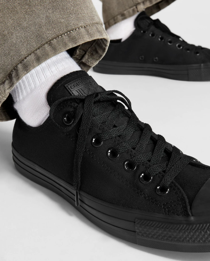 Converse Unisex Chuck Taylor All Star Low Top Sneakers Shoes - Monochrome Black