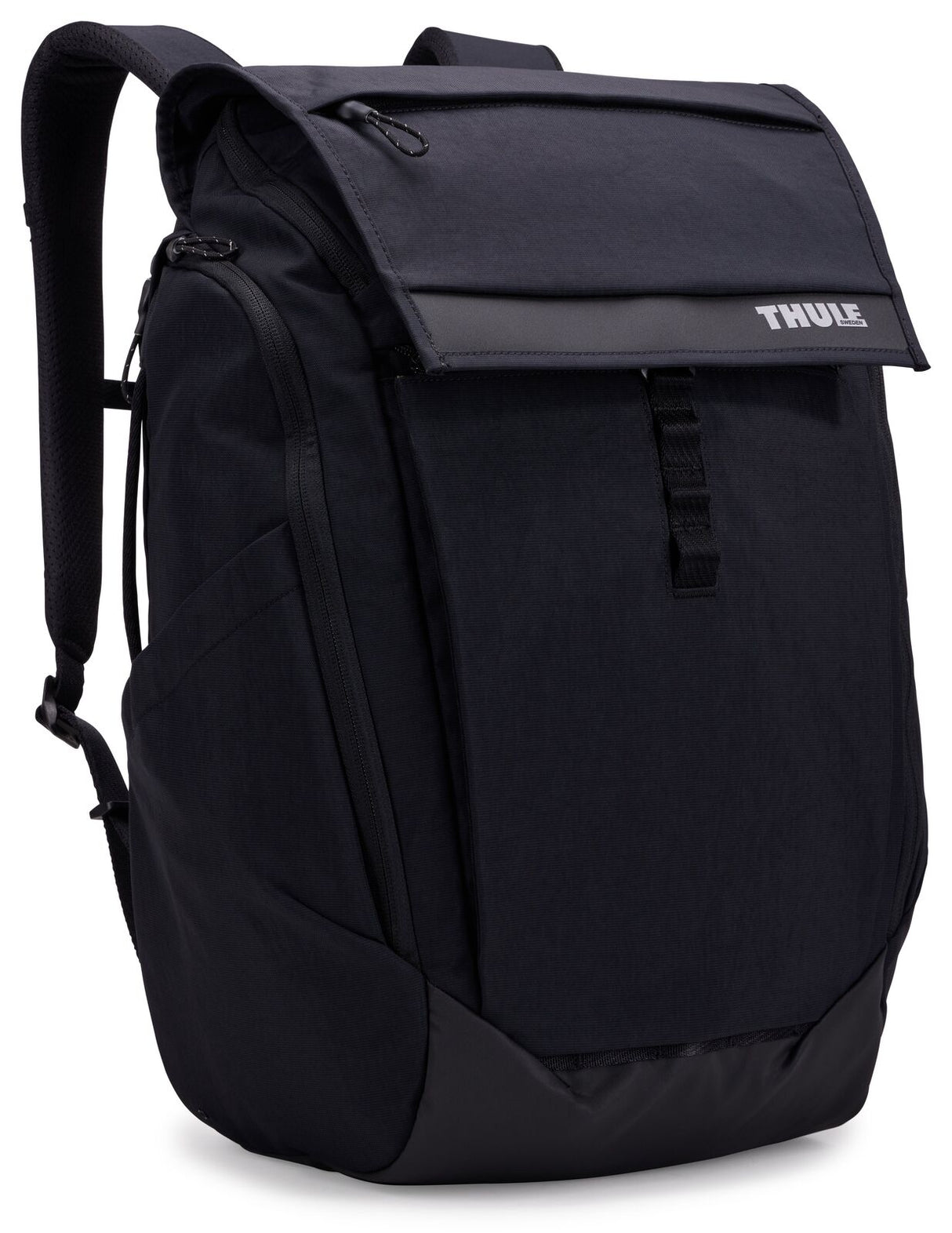 THULE Paramount 27L Water-Resistant Backpack w/ 16" Laptop Compartment in Black