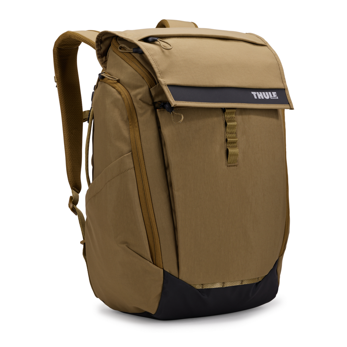 THULE Paramount 27L Water-Resistant Backpack w/ 16" Laptop Compartment in Nutria Brown