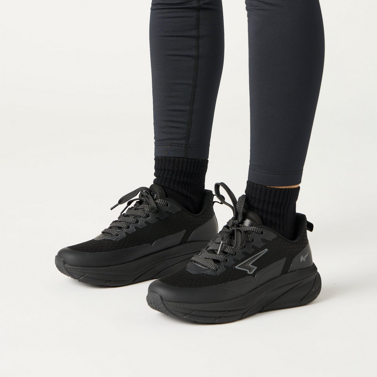 SFIDA Womens Drift Hyper Lite Runners Sneakers Runners Shoes in Black/Black