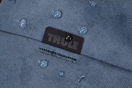 THULE Aion 2L Sling Bag – Travel Hip Pack Waist Pouch for Outdoor Use in Dark Slate