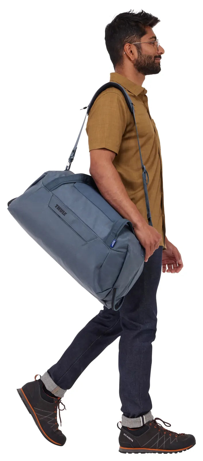 THULE Aion 35L Travel Gym Wet Gear Duffel Bag W/ Laptop Compartment in Dark Slate