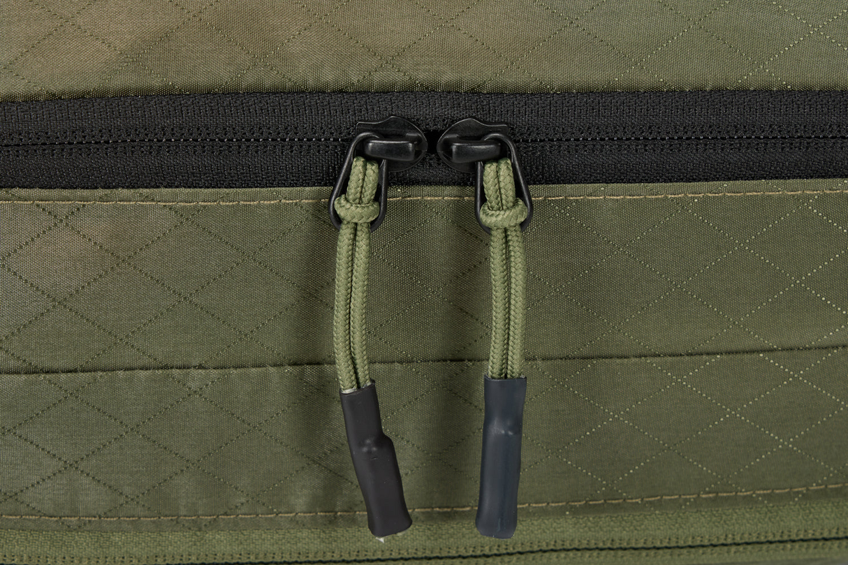 THULE 34x24cm Clean & Dirty Packing Cube Travel Storage Bag w/ TPU Divider in Soft Green