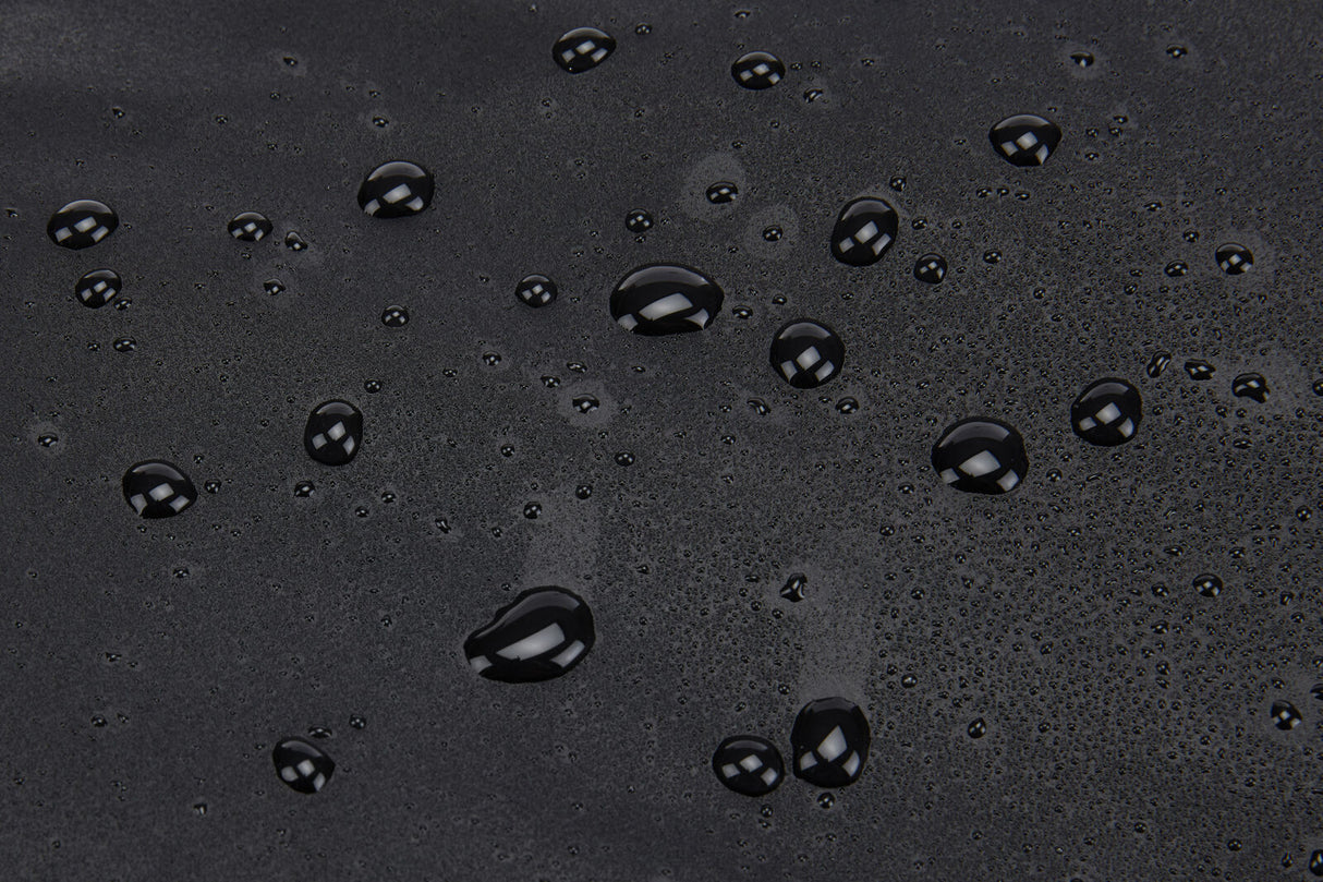 40L Thule Chasm Carry On Wheeled Duffel Suitcase Travel Bag in Black