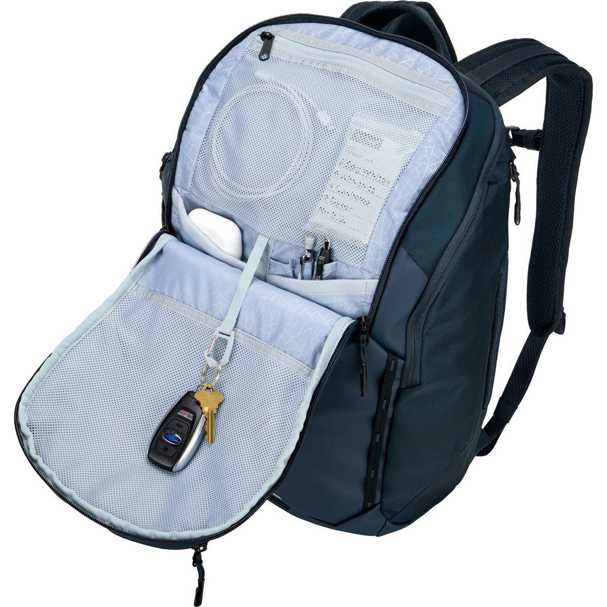 Thule Chasm 26L Everyday Backpack - Darkest Blue (Travel Bag w/ Laptop Pocket)
