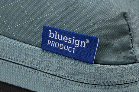 THULE Small Packing Cube 26x18x11 Travel Storage Organizer in Pond Gray