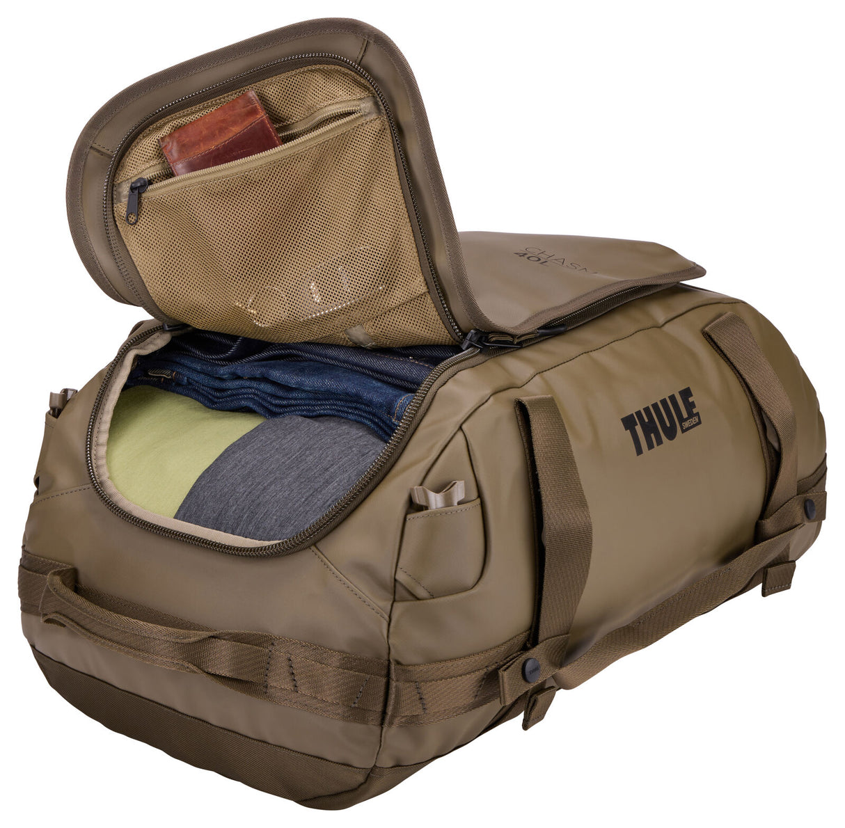 Thule Chasm 40L Duffel Overnight Bag Convertible Backpack Duffle in Deep Khaki