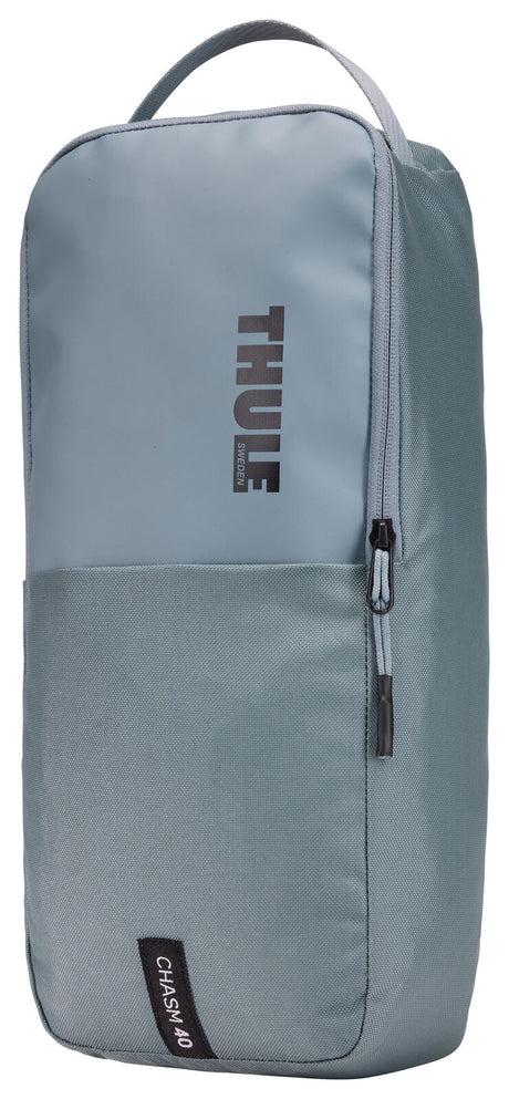 Thule Chasm 40L Duffel Overnight Bag Convertible Backpack Duffle in Pond