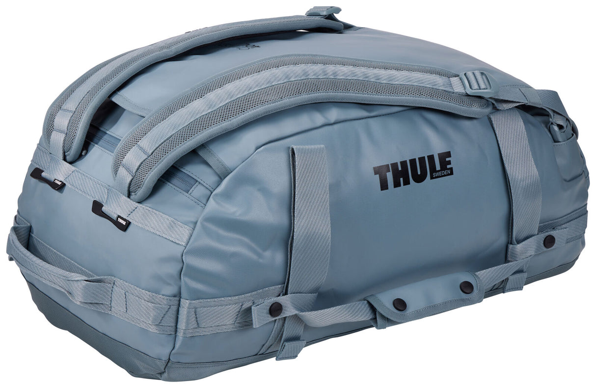 Thule Chasm 40L Duffel Overnight Bag Convertible Backpack Duffle in Pond