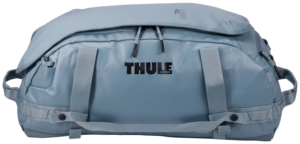 Thule Chasm 40L Duffel Overnight Bag Convertible Backpack Duffle in Pond